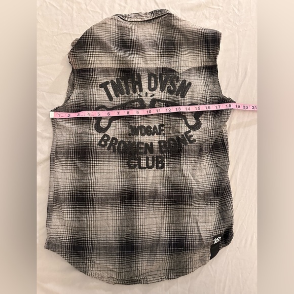 Cutoff vest/shirt “Tough Luck” - Picture 3 of 4